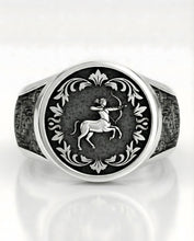 Anillo Sagitario – La Flecha de la Libertad | Plata de Autor con Relieve