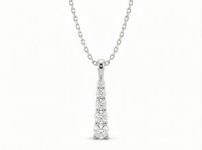 Collar Cascada Lumínica de Sejem Joyas. Dije vertical en plata 925 con 5 zirconias en tamaño degradado.